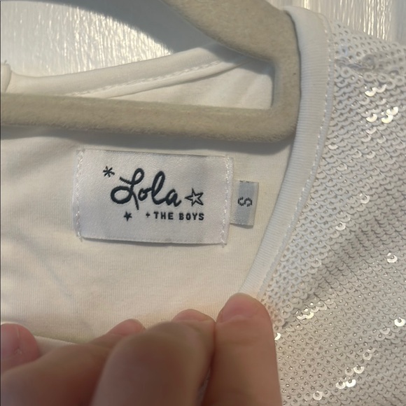 Lola + The Boys White Sequin “A Lot Going On At The Moment” Tee - Picture 3 of 9